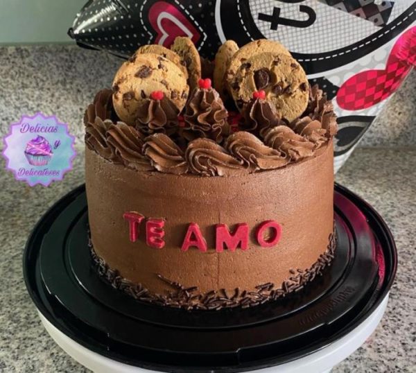 comprar torta de chocolate para enamorados, tienda online de postres venezolanos en santiago de chile