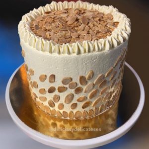 comprar torta de almendras y crema , tienda online de postres venezolanos en santiago de chile