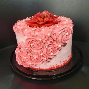 comprar torta de chocolate o vainilla para muejr de fresas con crema chantilly, tienda online de postres venezolanos en santiago de chile