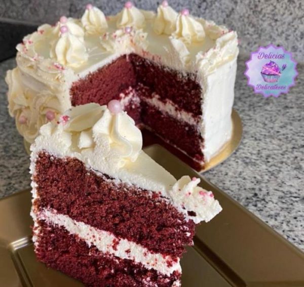 comprar torta red velvet para cumpleaños, tienda online de postres venezolanos en santiago de chile