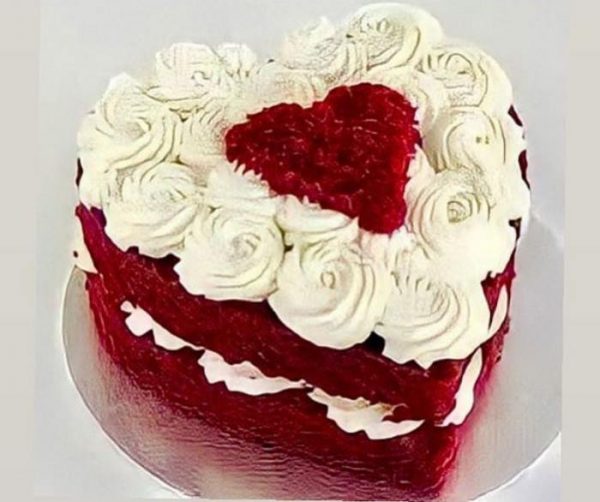 comprar torta red velvet en forma de corazon, tienda online de postres venezolanos en santiago de chile