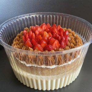 comprar torta tres leches con fresas o frutillas, tienda online de postres venezolanos en santiago de chile