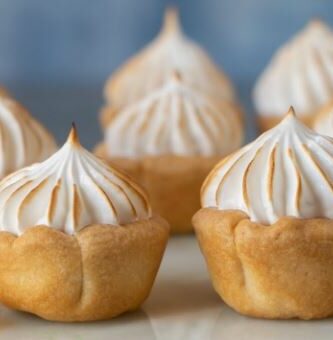 mini pie de limon sin molde cupcakes de pie de limon